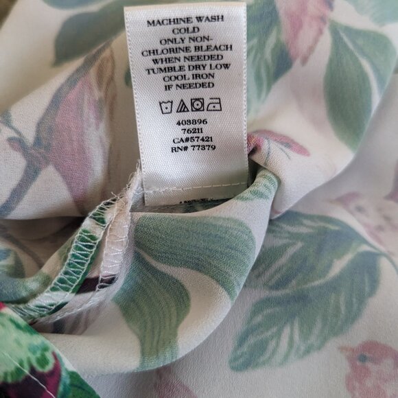 Ann Taylor Multi-Color All Over Tropical Bird Print Short Sleeve Top - Picture 5 of 8